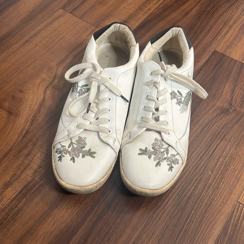 Zara Converse